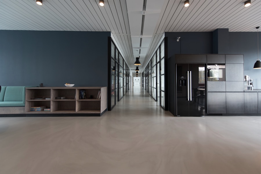 Ufficio moderno open space a Bari — mercato direzionale uffici classe A rendimento 2026